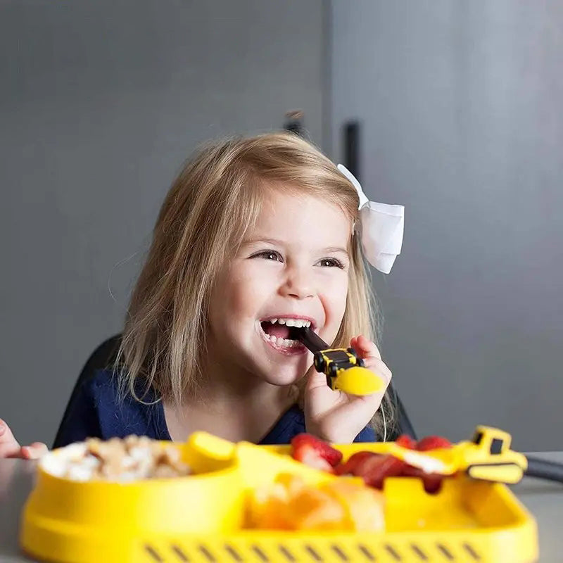 Kreatives Essbesteckset für Kinder